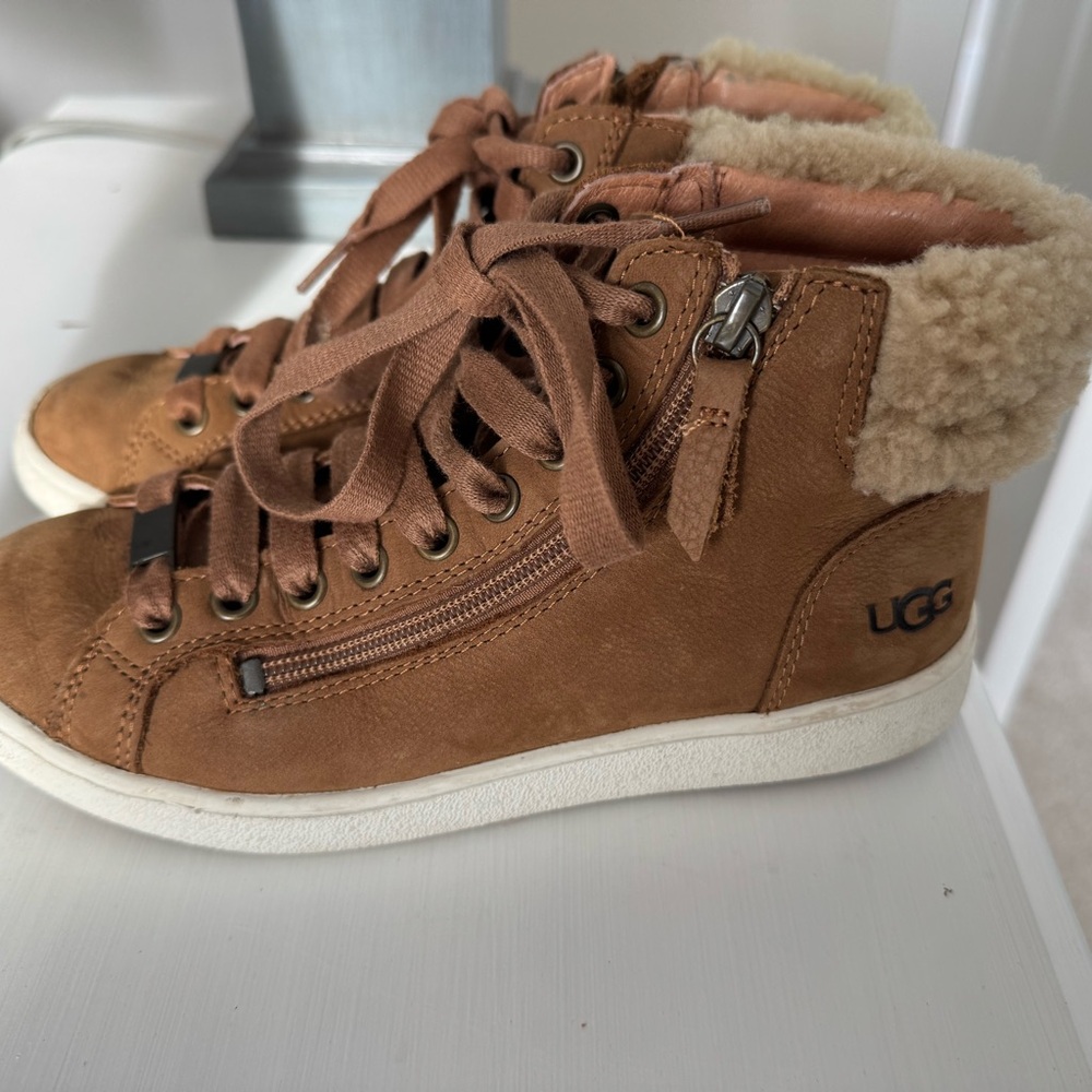 UGG Womens Starlyn Leather Lace-Up Trainer Shoes Sneaker